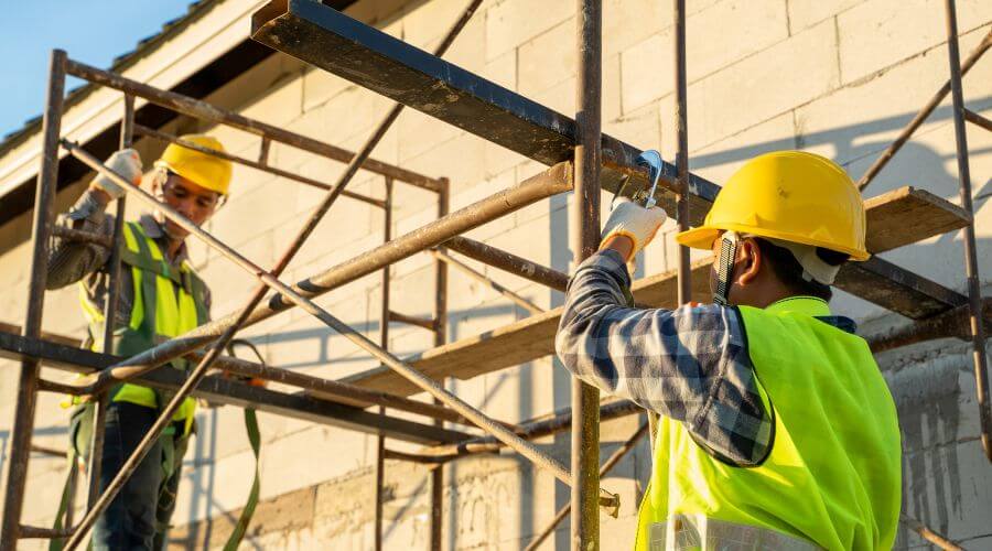 Professional fairlawn roofing services in Rea, MO